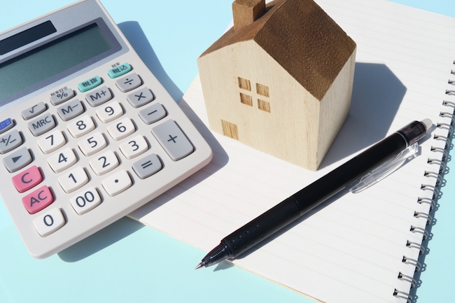 空き家売却の税金はいくらかかるの？売却の流れや売却時の注意点も徹底解説